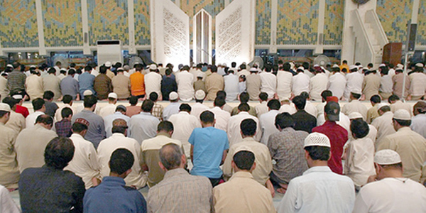 Jangan Sembarang Maju Menjadi&nbsp;Imam