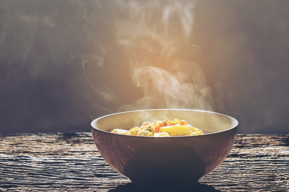 Jangan Langsung Menyantap Makanan&nbsp;Panas